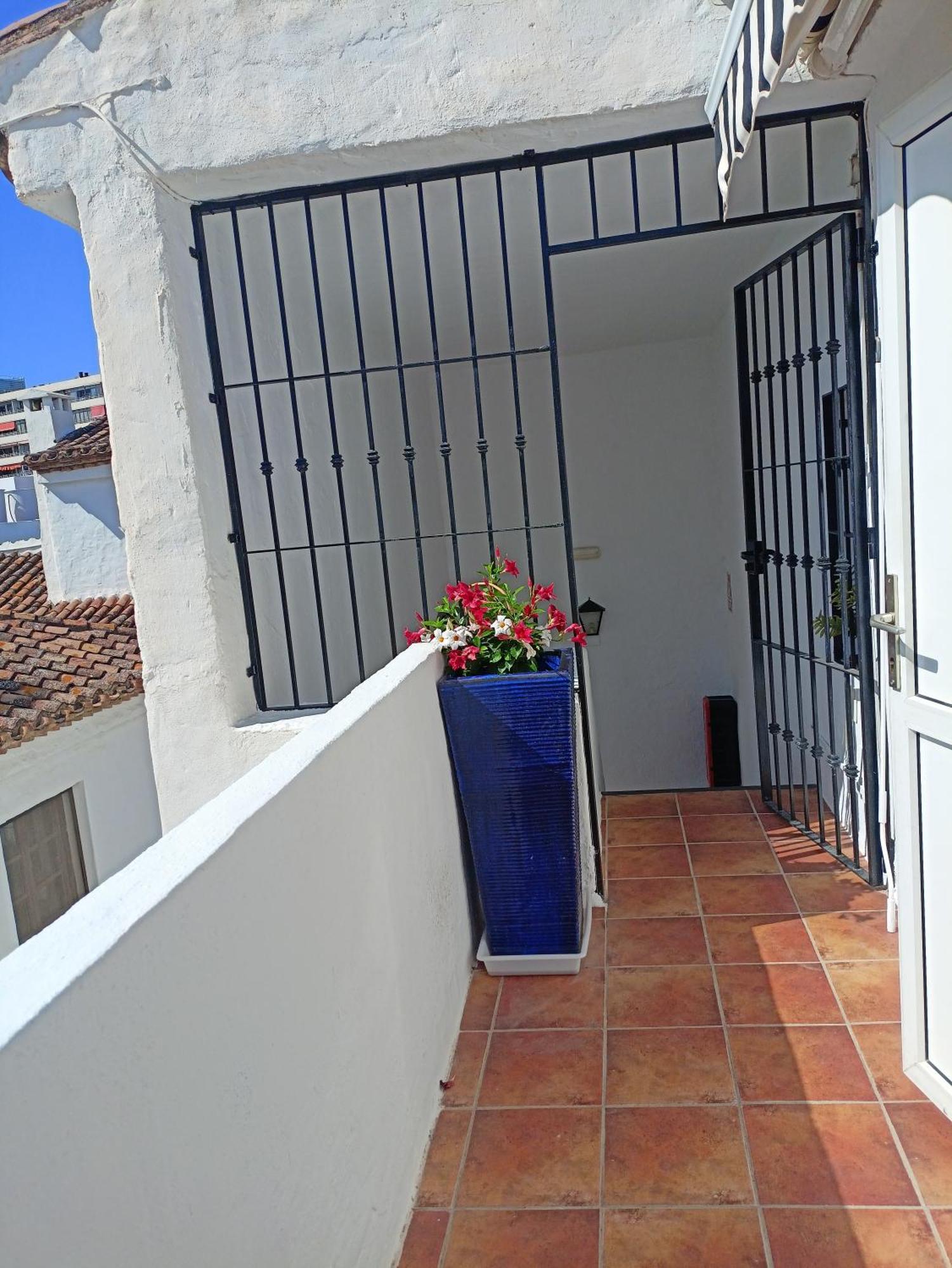 Pura Vida Apartment Торемолинос Екстериор снимка